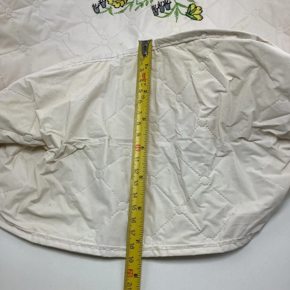 Vintage Quilted Vinyl Appliance White‎ Cover Floral Embroidery